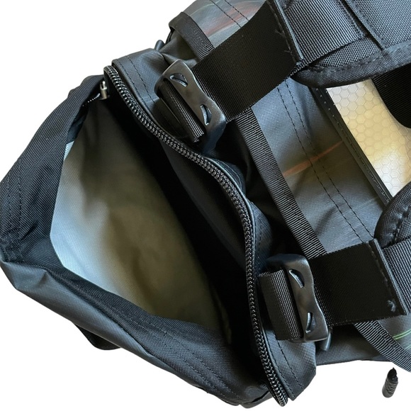 The North Face Base Camp Duffel Bag Medium - Picture 9 of 12